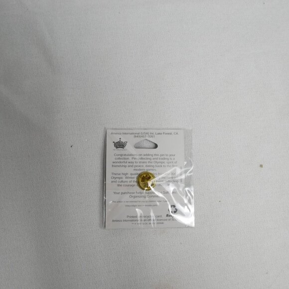 Official Salt Lake 2002 Olympic Games Commemorative Pin w/ Flags & Olympic Emble - Picture 2 of 2